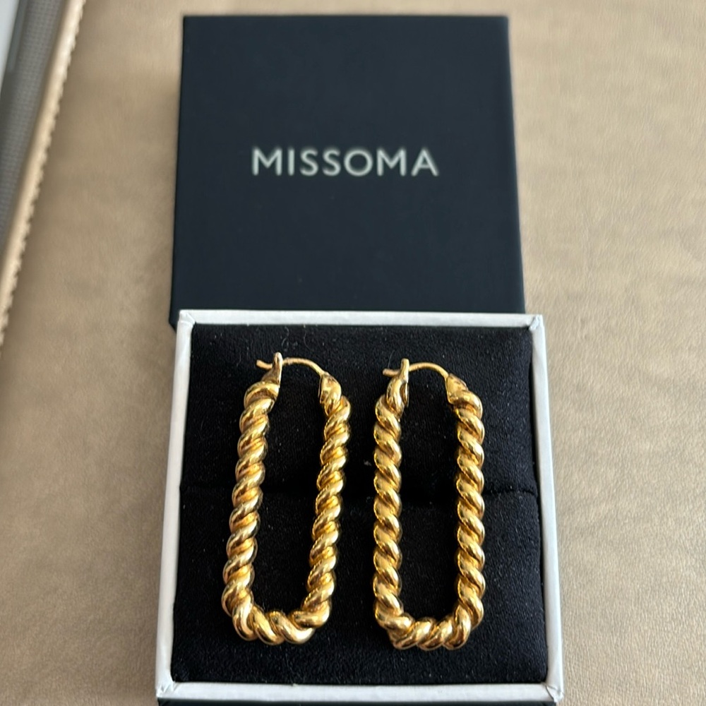 Missoma Tidal Ovate Hoop earrings